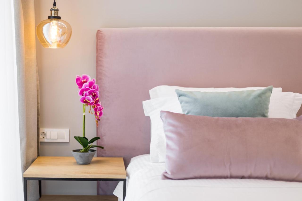 V Luxury Suites Kanálion 외부 사진