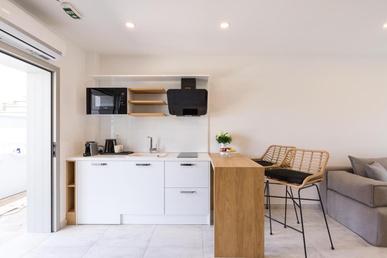 V Luxury Suites Kanálion 외부 사진