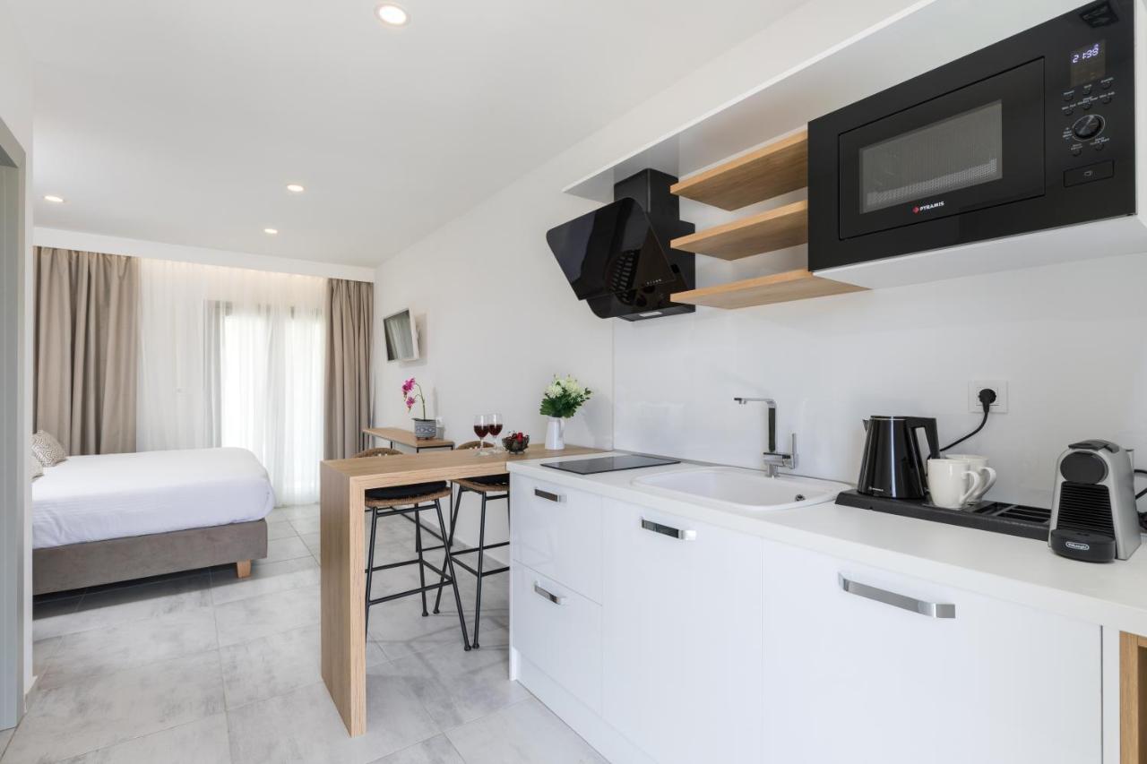 V Luxury Suites Kanálion 외부 사진