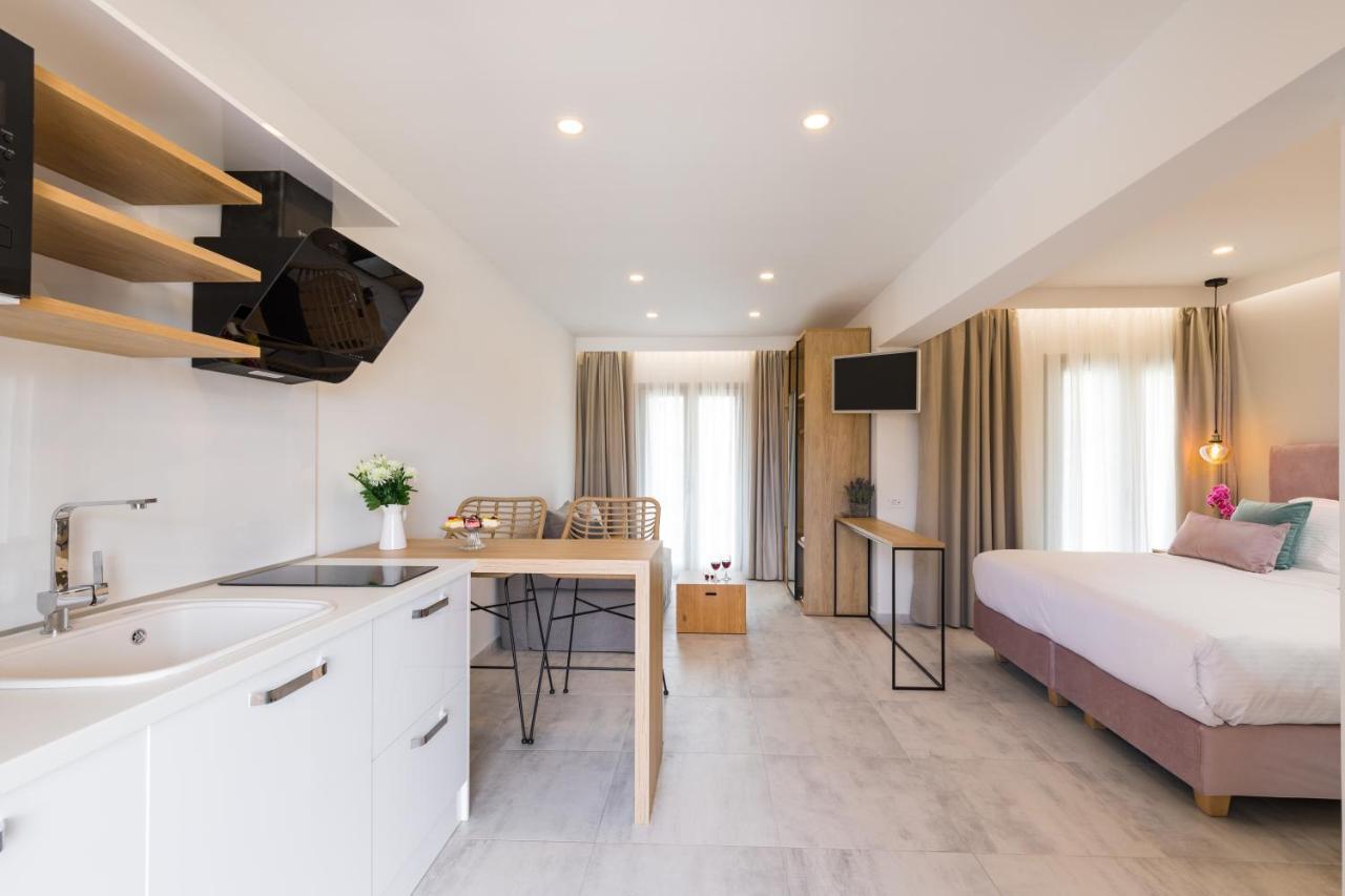 V Luxury Suites Kanálion 외부 사진