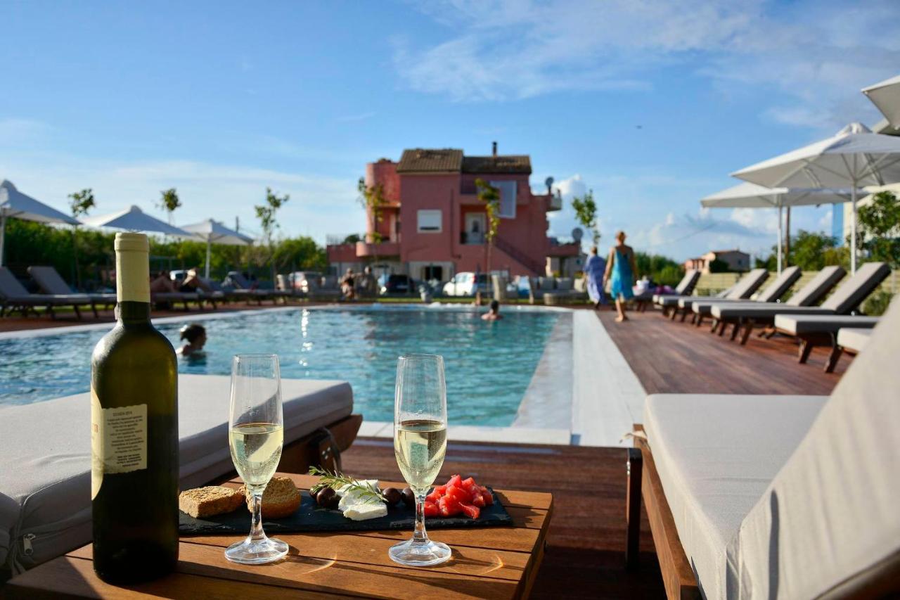 V Luxury Suites Kanálion 외부 사진